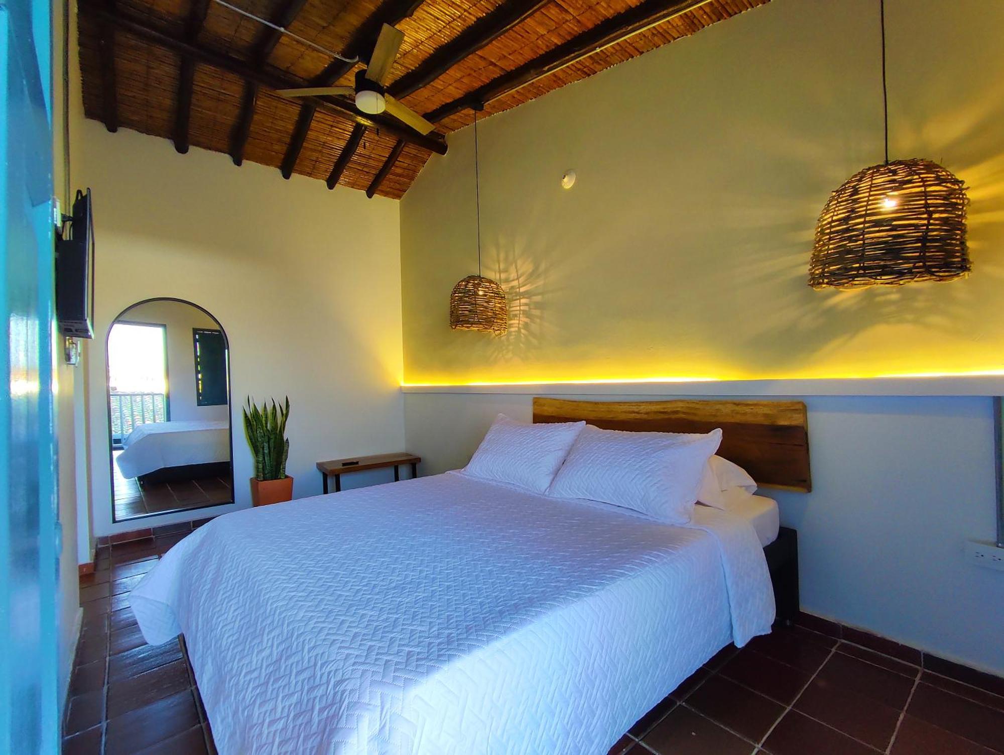 Trip Monkey Giron Hotel Kamer foto