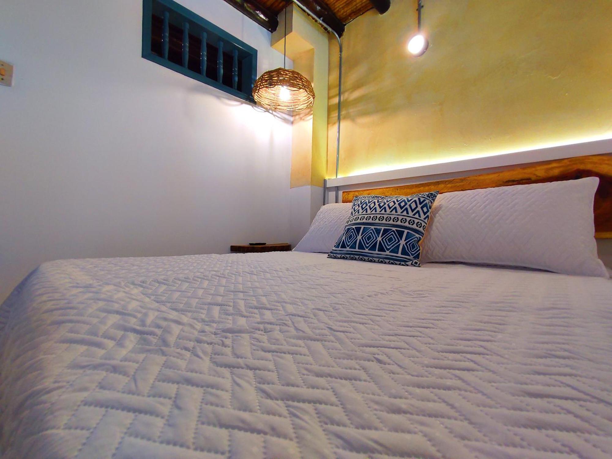Trip Monkey Giron Hotel Kamer foto